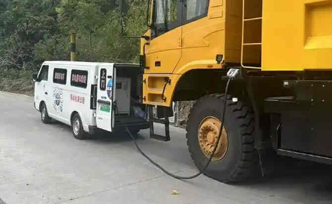 新丰新能源车充电搭电