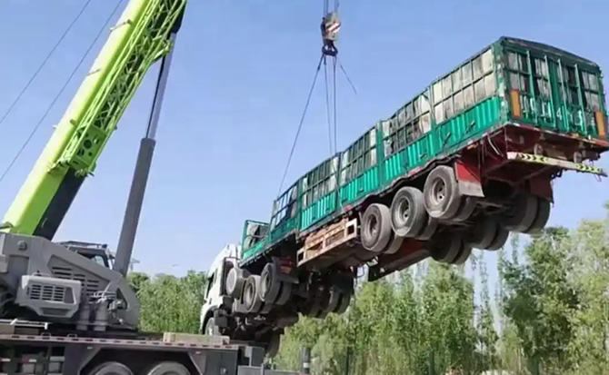 新丰道路脱困救援案例